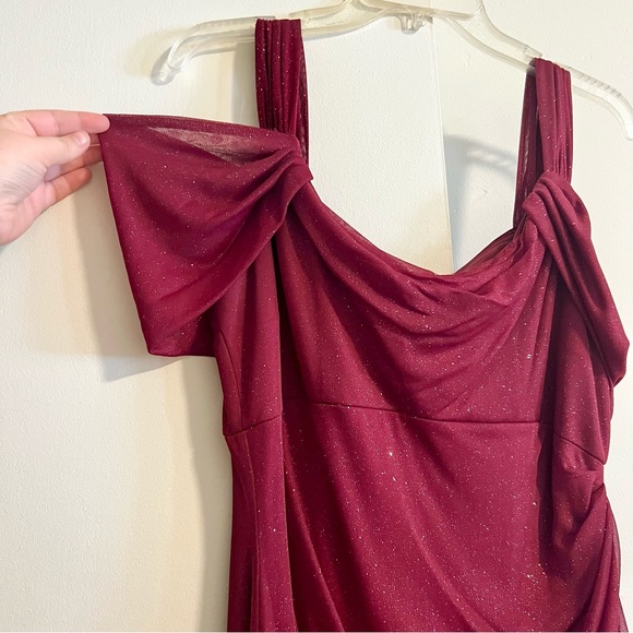 Alex Evening Long Cold Shoulder Dress - Picture 7 of 9